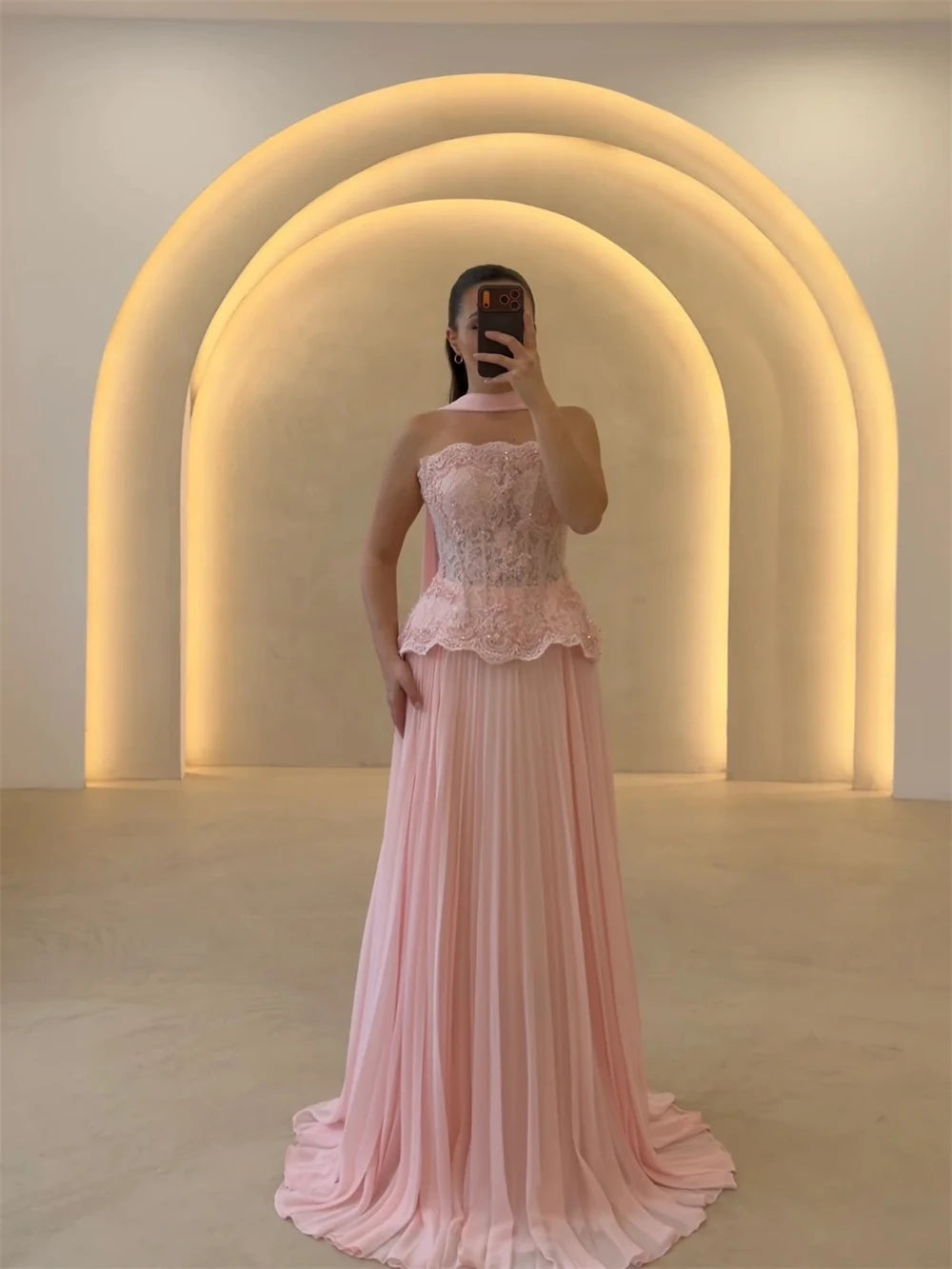 Robe de bal plissée personnalisée Mila, sans bretelles, ornée de perles, coupe trapèze, avec châle et corset, longueur ras du sol, pour soirée formelle, Vestidos De Fiesta 2026