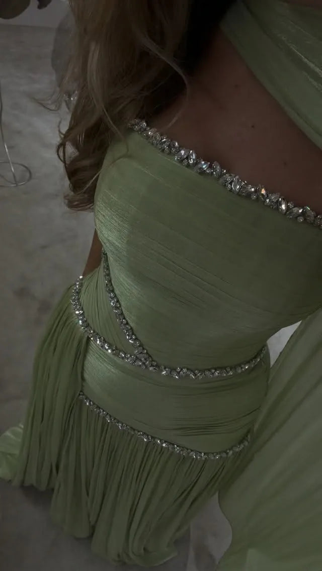 Robe de bal Mila personnalisée vert sauge, coupe trapèze, sans bretelles, avec châle, plissée, ornée de cristaux, longueur ras du sol, pour soirée formelle, Vestidos De Fiesta
