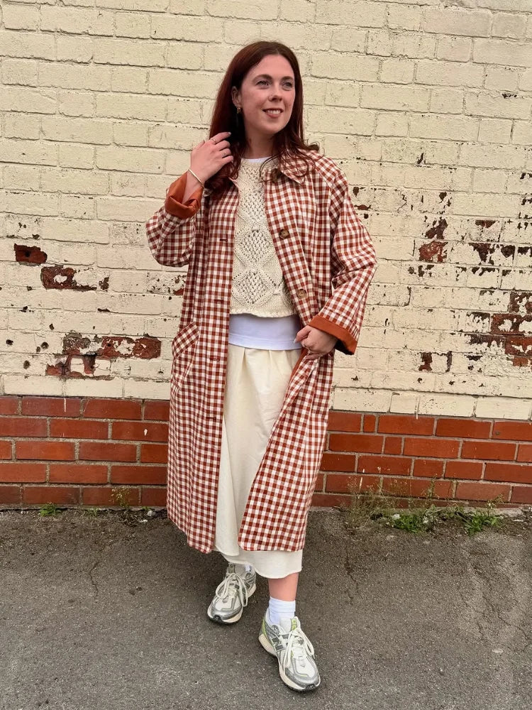 Red Plaid Long Trench Coat Casual Lapel Single Breasted Full Sleeve Windbreaker Jacket Y2k 2026 Autumn New Lady Streetwear