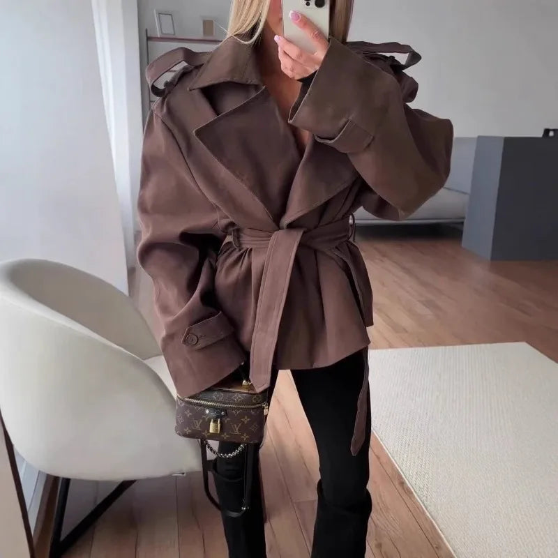 Élégance Intemporelle | Trench Femme