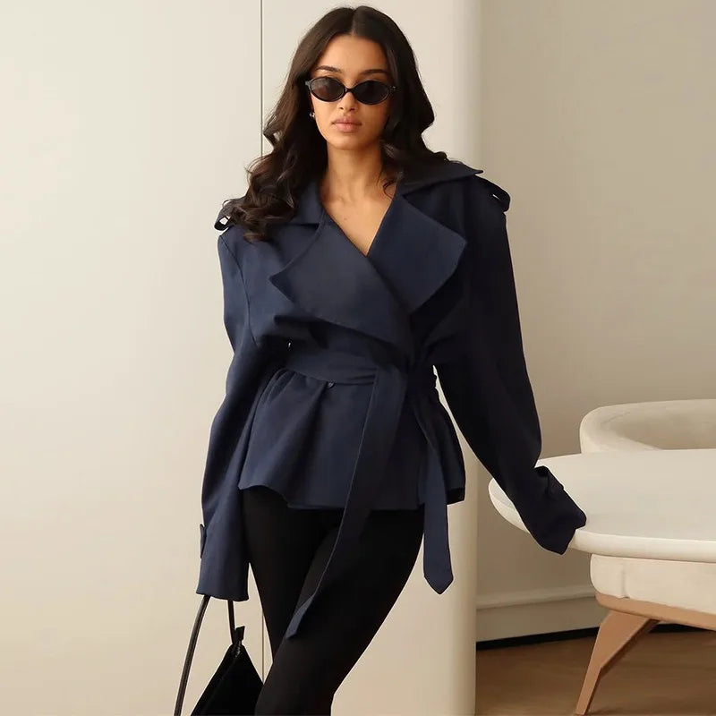 Élégance Intemporelle | Trench Femme