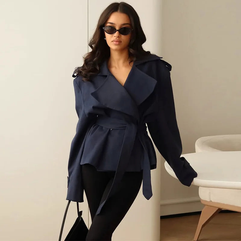 Élégance Intemporelle | Trench Femme